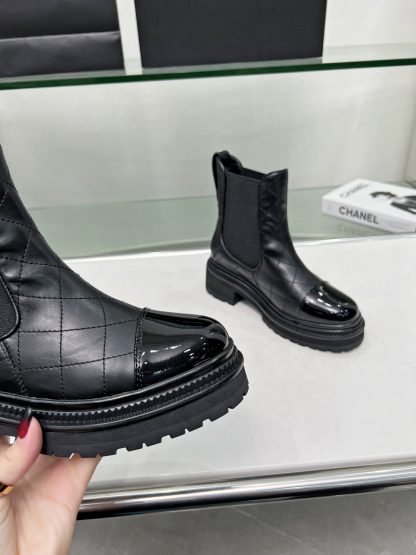 Chanel's latest autumn and winter fashion all-match black leather boots - Image 8