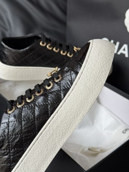 Chanel black classic cute height-enhancing slimming biscuit shoes - Image 8