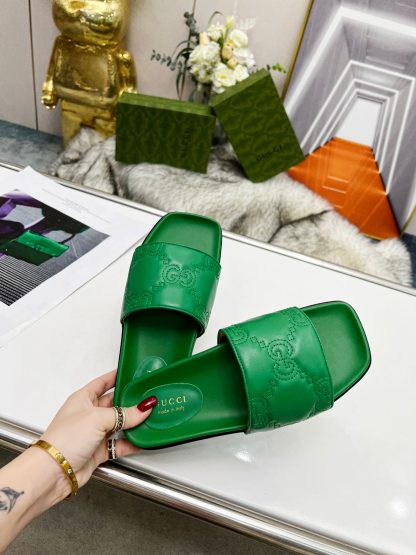 Gucci new slippers - Image 9