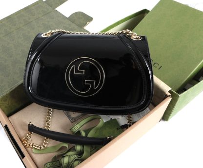 Gucci shiny black patent leather handbag - Image 8