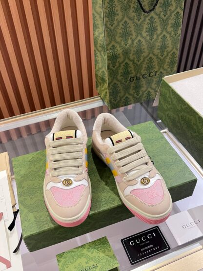 Gucci retro distressed elements, washed retro logo casual shoes on the tongue