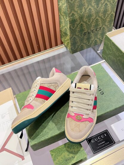 Gucci retro distressed elements, washed retro logo casual shoes on the tongue