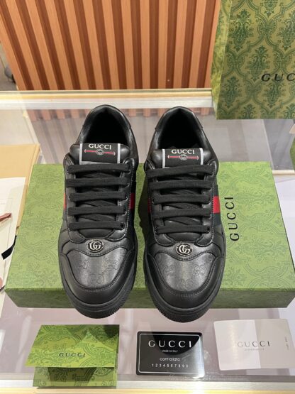 Gucci retro distressed elements, washed retro logo casual shoes on the tongue