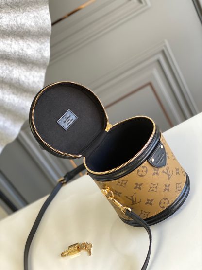 Louis Vuitton CANNES Handbag - Image 8