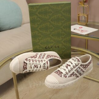 Gucci Double G embroidered low-top lace-up fashion sneakers