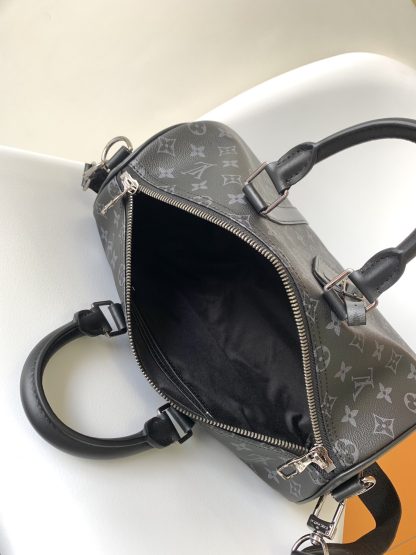 Louis Vuitton Keepall Bandoulière 35 Handbag - Image 8