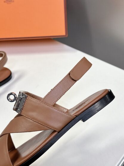 Hermès Spring and Summer Classic Square Toe Brown Versatile Comfort Sandals - Image 8