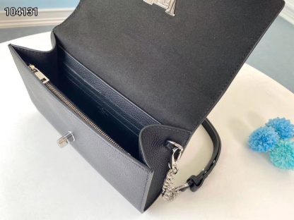Louis Vuitton LOCKME CLUTCH handbag - Image 8
