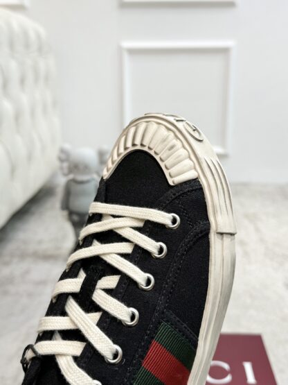 Gucci Lido series distressed casual shoes - Image 9