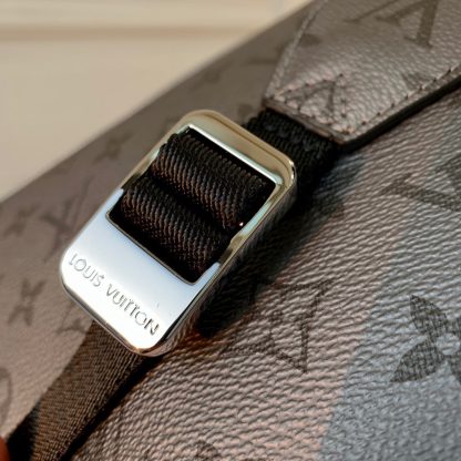Louis Vuitton Outdoor messenger bag - Image 8