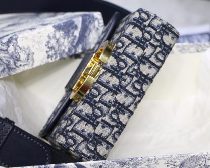 Dior 30 Montaigne Mini Box Bag - Image 8