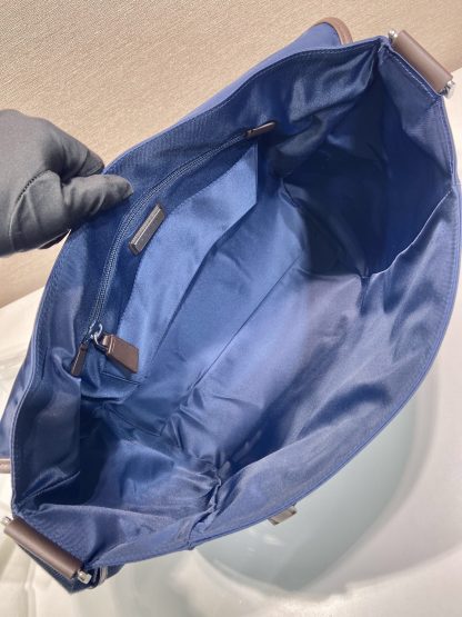 Prada's new sports messenger bag - Image 8