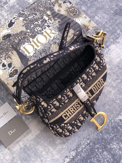 Dior Oblique Saddle Bag - Image 8