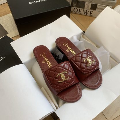 Chanel early autumn new red high-end fashion flip flops - Image 8