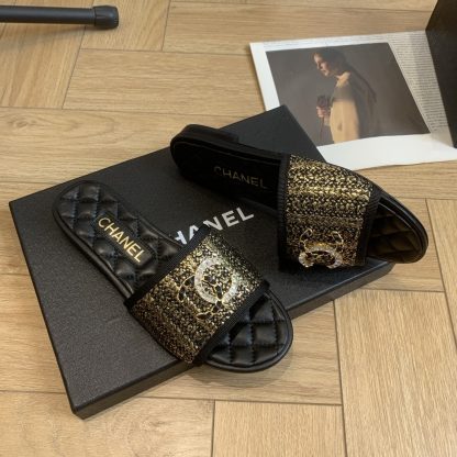 Chanel Spring and Summer Black and Gold New Double Chen Flat Slippers - Image 8