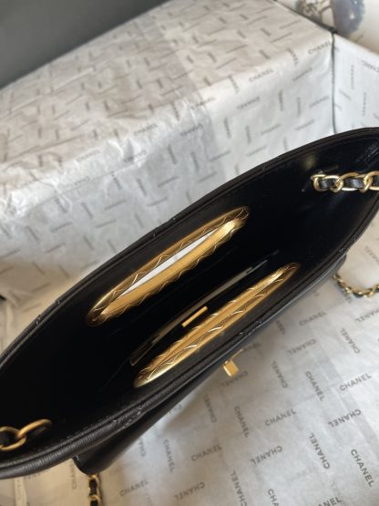 Chanel 24B Autumn/Winter Collection High-end Evening Bag - Image 8