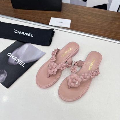 Chanel Spring/Summer Pink Delicate Shoes and Custom Flower Flip Flops Heel Height 1.5cm - Image 8