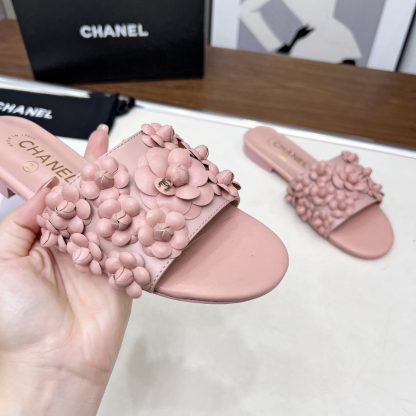 Chanel spring and summer pink delicate shoes and custom flower sandals Heel height 1.5cm - Image 8