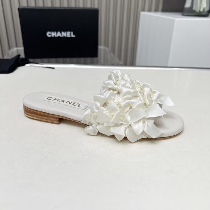 Chanel Spring/Summer Dance Shoes Collection Off-White Slim Retro Custom Flower Slippers Heel Height 1.5cm - Image 8