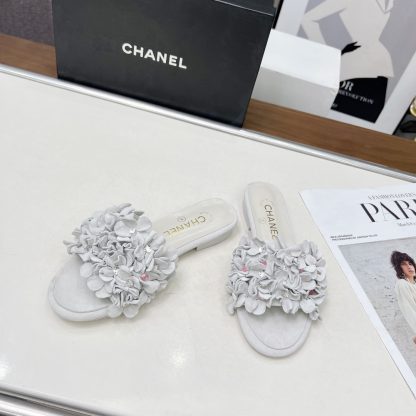 Chanel Spring/Summer Dance Shoes Collection White Retro Printed Brick Slippers - Image 7