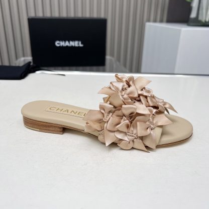 Chanel Spring/Summer Dancing Shoes Series Beige Apricot Slim Retro Feeling Custom Flower Slippers Heel Height 1.5cm - Image 8
