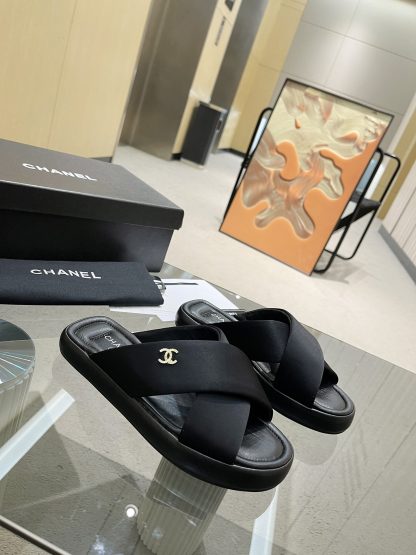 Chanel Spring/Summer Classic Comfortable Black Versatile Sandals - Image 8