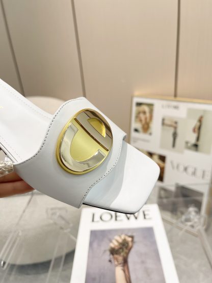 Dior white elegant everyday low-heeled sandals - Image 8