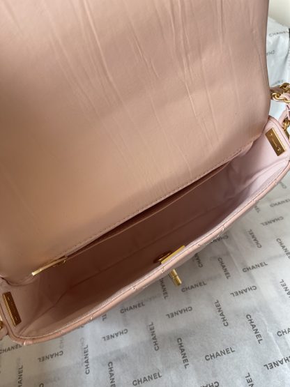 Chanel 23K cowhide wide shoulder strap shoulder bag - Image 8