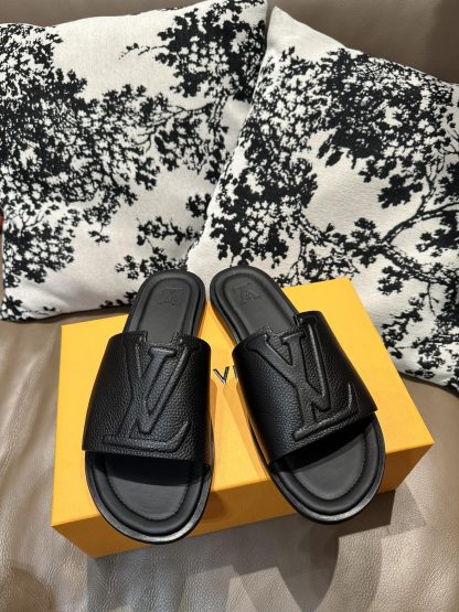 Louis Vuitton full leather slippers - Image 8