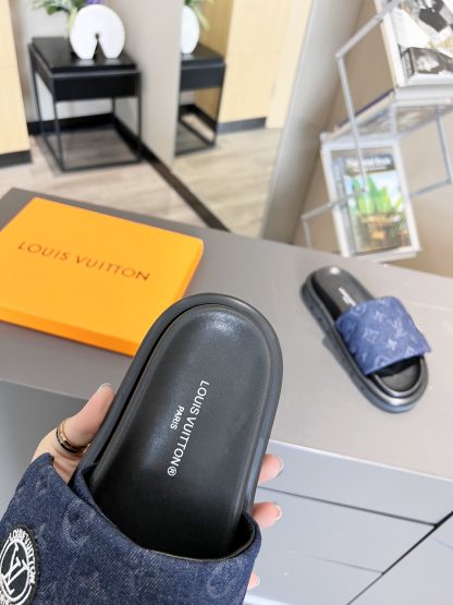 Louis Vuitton Couple's Embossed Slippers - Image 8