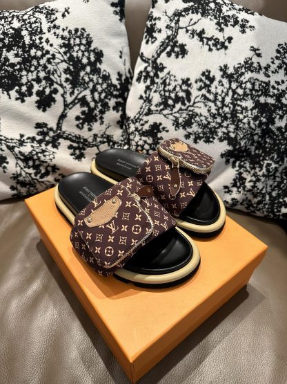 Louis Vuitton Couple's Small Backpack and Four-Color Slippers - Image 8
