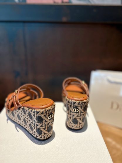 Dior exquisite versatile wedge sandals - Image 8