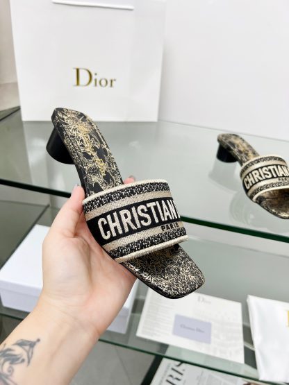 Dior ladies' monogram embroidered leather mid-heel sandals - Image 8