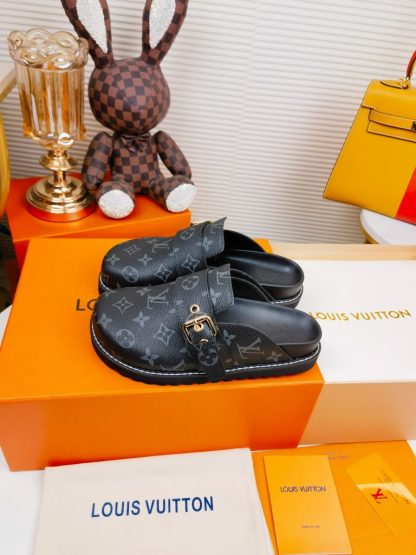 Louis Vuitton monogram bread slippers - Image 8