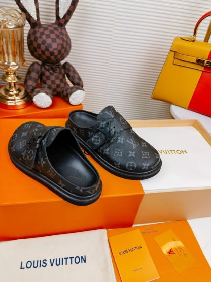 Louis Vuitton monogram bread slippers - Image 8