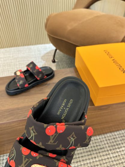 Louis Vuitton classic old pattern slippers - Image 8