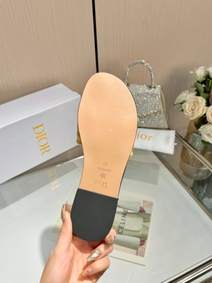 Dior exquisite fashionable flat slippers - Image 8
