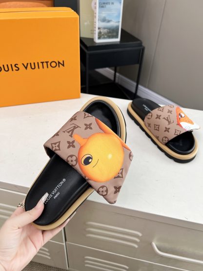 Louis Vuitton embossed logo Ol Llow Comfort slide sandals - Image 8