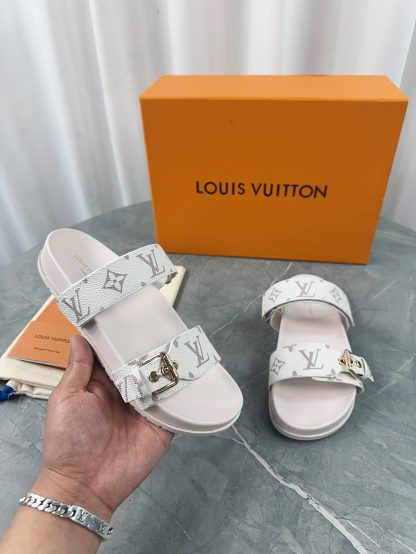 Louis Vuitton Spring and Summer New Slippers