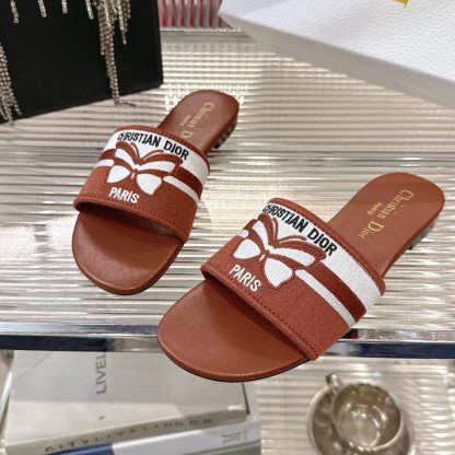 Dior letter logo 3D embroidery slide sandals - Image 8