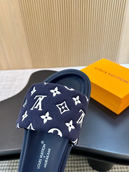 Louis Vuitton Pool Pillow Comfort Slide Sandals - Image 8