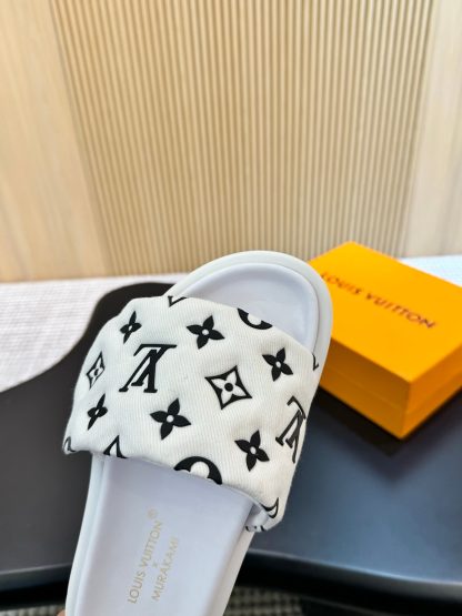 Louis Vuitton Pool Pillow Comfort Slide Sandals - Image 8