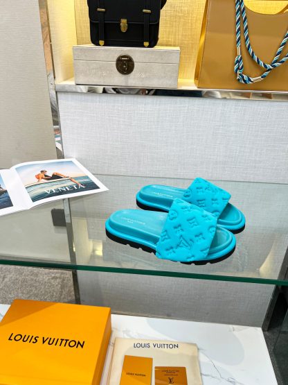 Louis Vuitton Pool Pillow Comfort Slide Sandals - Image 8