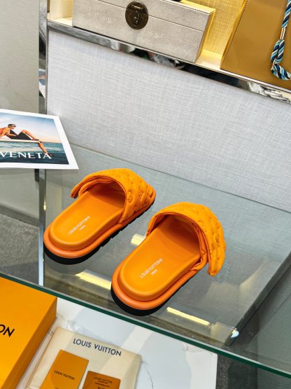 Louis Vuitton Pool Pillow Comfort Slide Sandals - Image 7