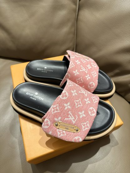 Louis Vuitton pink denim slippers - Image 8
