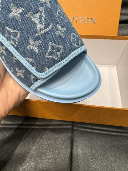 Louis Vuitton high-end men's summer slippers - Image 8