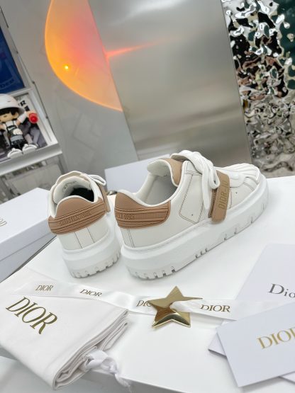 Dior shell toe white shoes - Image 8