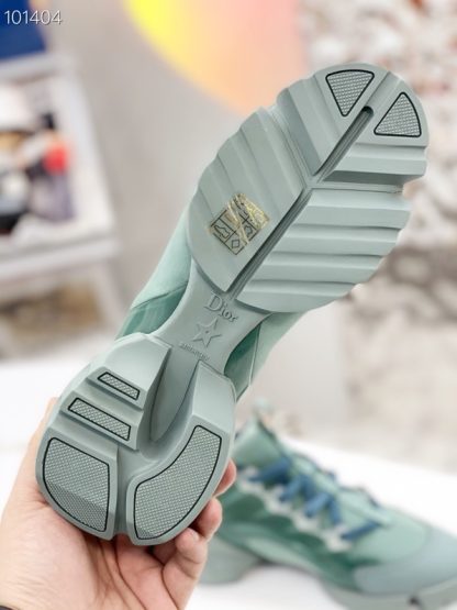 Dior's classic and versatile dad shoes - Image 8