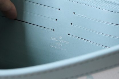 Louis Vuitton POCHETTE VOYAGE Medium Handbag - Image 9