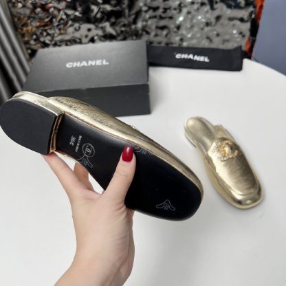 Chanel's golden early spring dancing shoes series new retro feeling half-slippers - Image 9